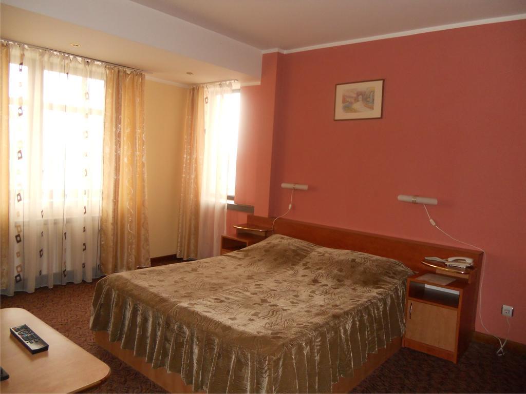 Pensiunea Turistica Europa Drobeta Turnu Severin Zimmer foto